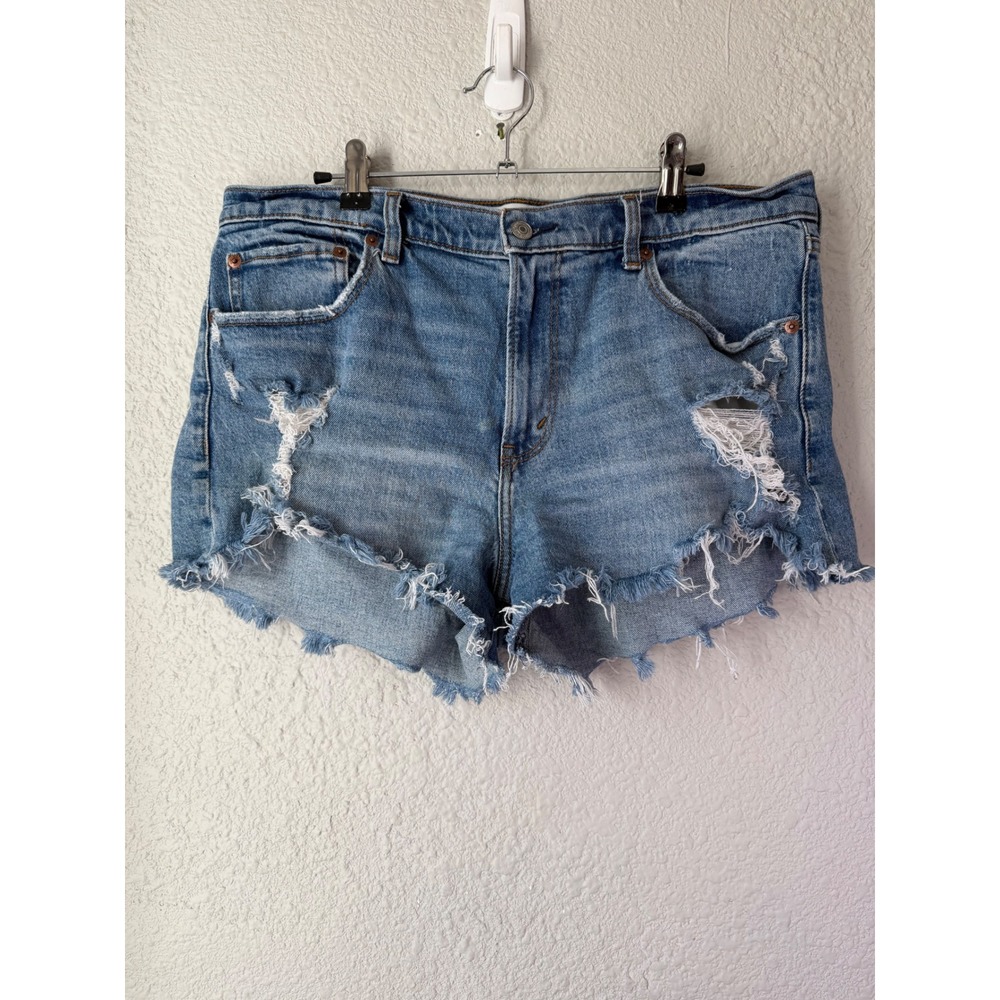 Abercrombie & Fitch The Mom Short Mid Rise Distressed Denim Blue Size 12